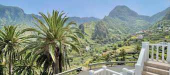 Ca' Yaya - Big House w/Terraces + Rooftop & Views
