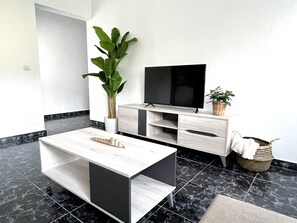 Interior - Ca' Yaya - Big House w/Terraces + Rooftop & Views (Hermigua)