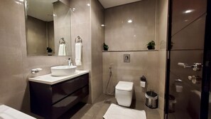 2 عدّة غرف نوم