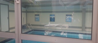 Maisonnette Avec Terrasse/piscine en Centre Ville de Chambery