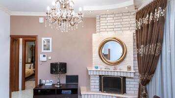 Apartment, Accessible | 2 bedrooms, desk