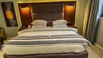 Deluxe Single Room | Down comforters, Tempur-Pedic beds, in-room safe, individually decorated