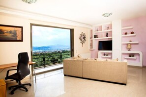 Departamento | 3 habitaciones y escritorio 