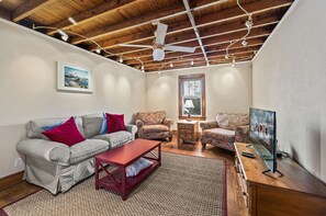 Flat-screen TV, fireplace