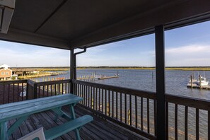 Terrace/patio - Sunrise Serenade - AMAZING Views! (Chincoteague Island)