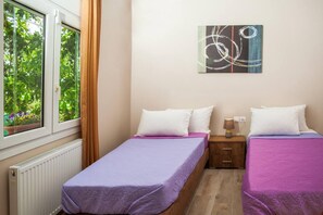 2 bedrooms