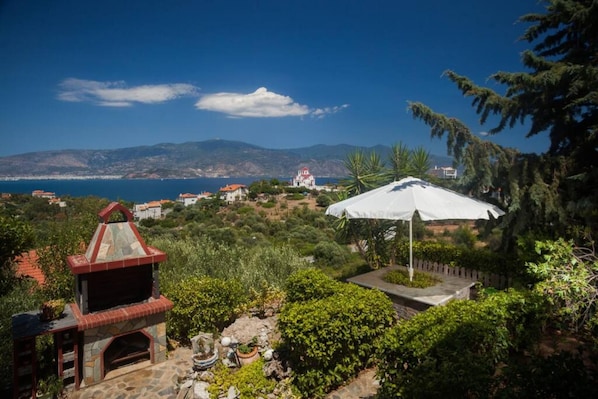 BBQ/picnic Area - Villa Karmelina Flat (Volos)