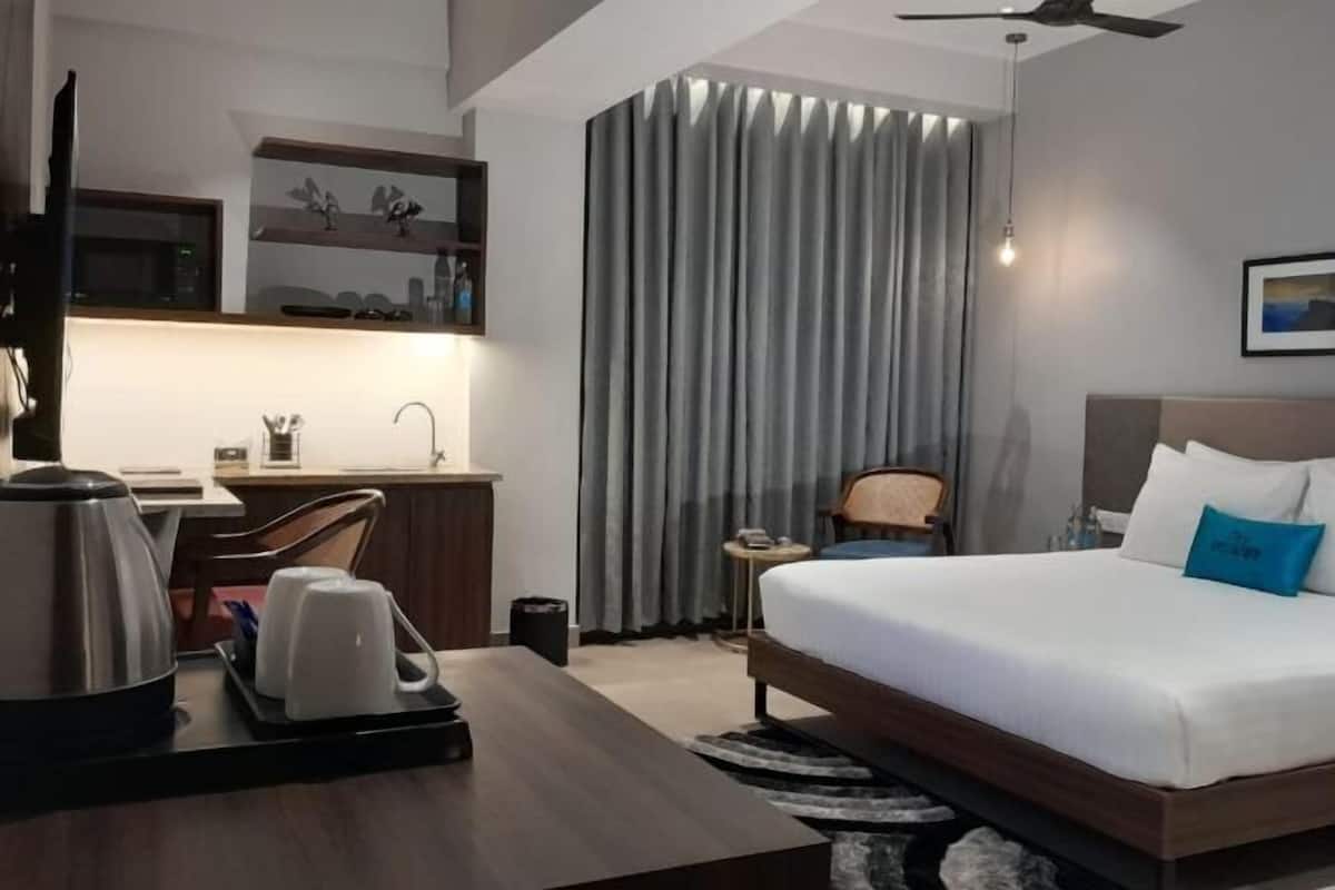 1 bedroom, Egyptian cotton sheets, premium bedding, Select Comfort beds