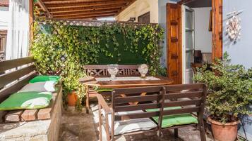 Nhà | 3 phòng ngủ, bàn