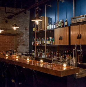 Bar (in der Unterkunft)
