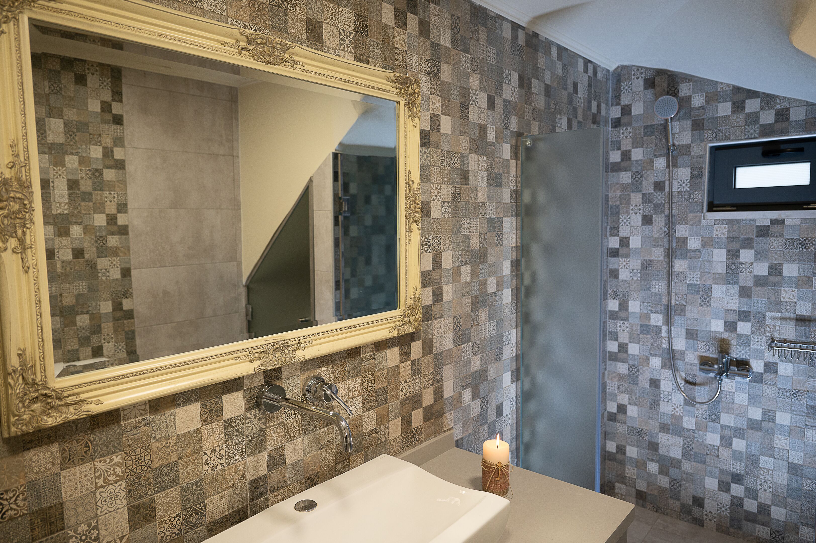 Olive Tree Villa , accommodation in Krousón with mountain views.