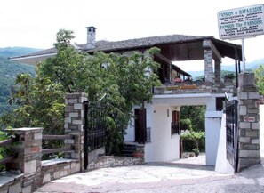 Studio, Smoking | 1 bedroom