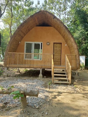 Comfort Chalet | Pillowtop beds, individually decorated, individually furnished, desk - Nepal Himalayan Paulownia Resort (Meghauli)