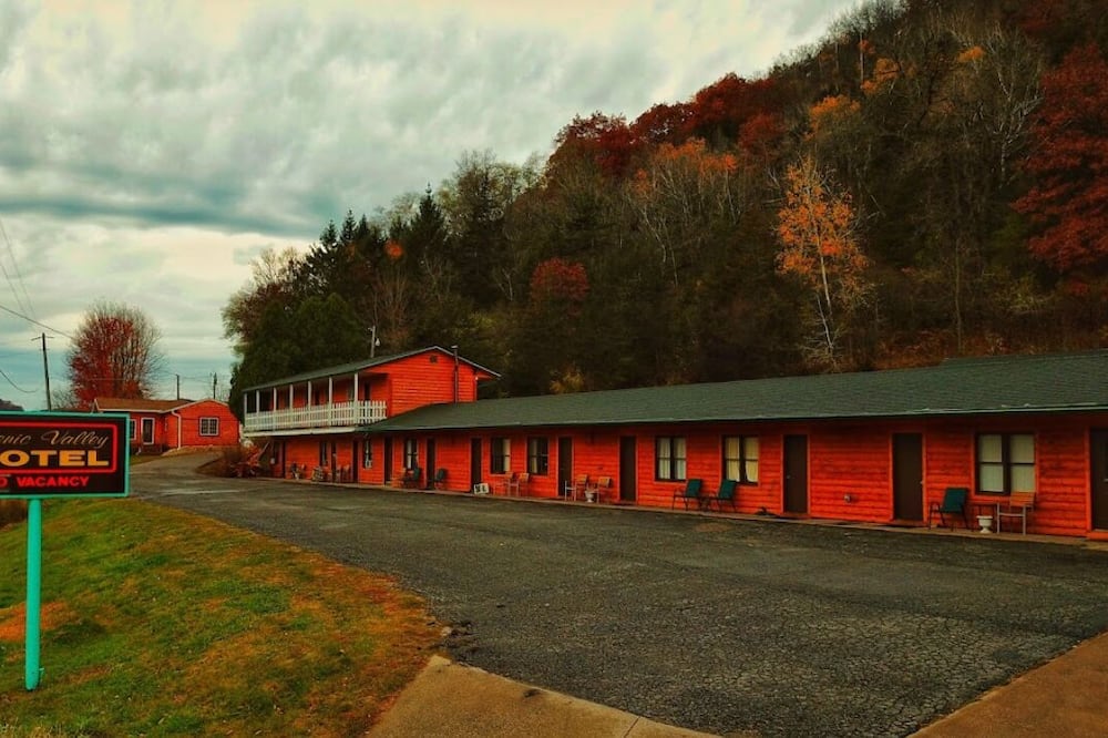 Scenic Valley Motel