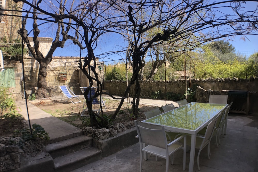 Charmante Maison de Village Avec Extérieur