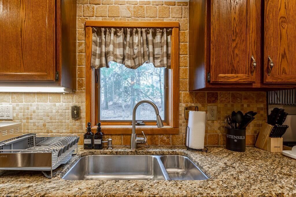 Heated Indoor Private Pool | Hot Tub | Game Room