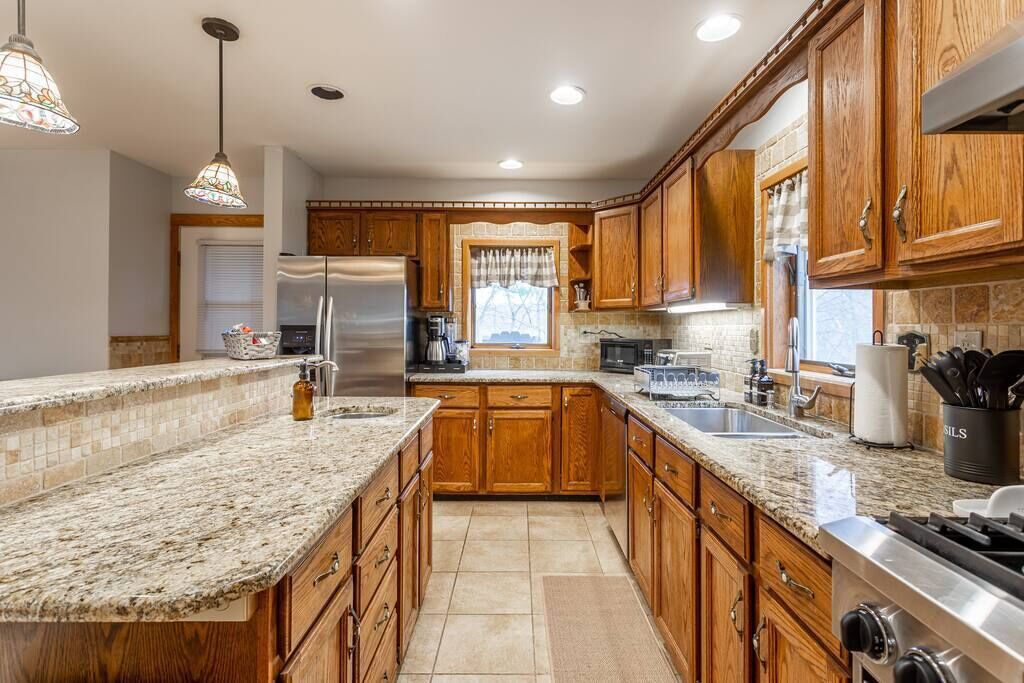 Heated Indoor Private Pool | Hot Tub | Game Room