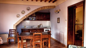 Family House, 6 Bedrooms, Terrace (Casale Francesca With Private Pool) | Dining room - Casale Francesca With Private Pool (Bettona)