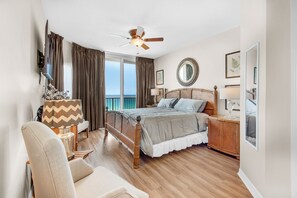 3 عدّة غرف نوم ومكواة/لوح كي وواي فاي وملاءات أسرّة