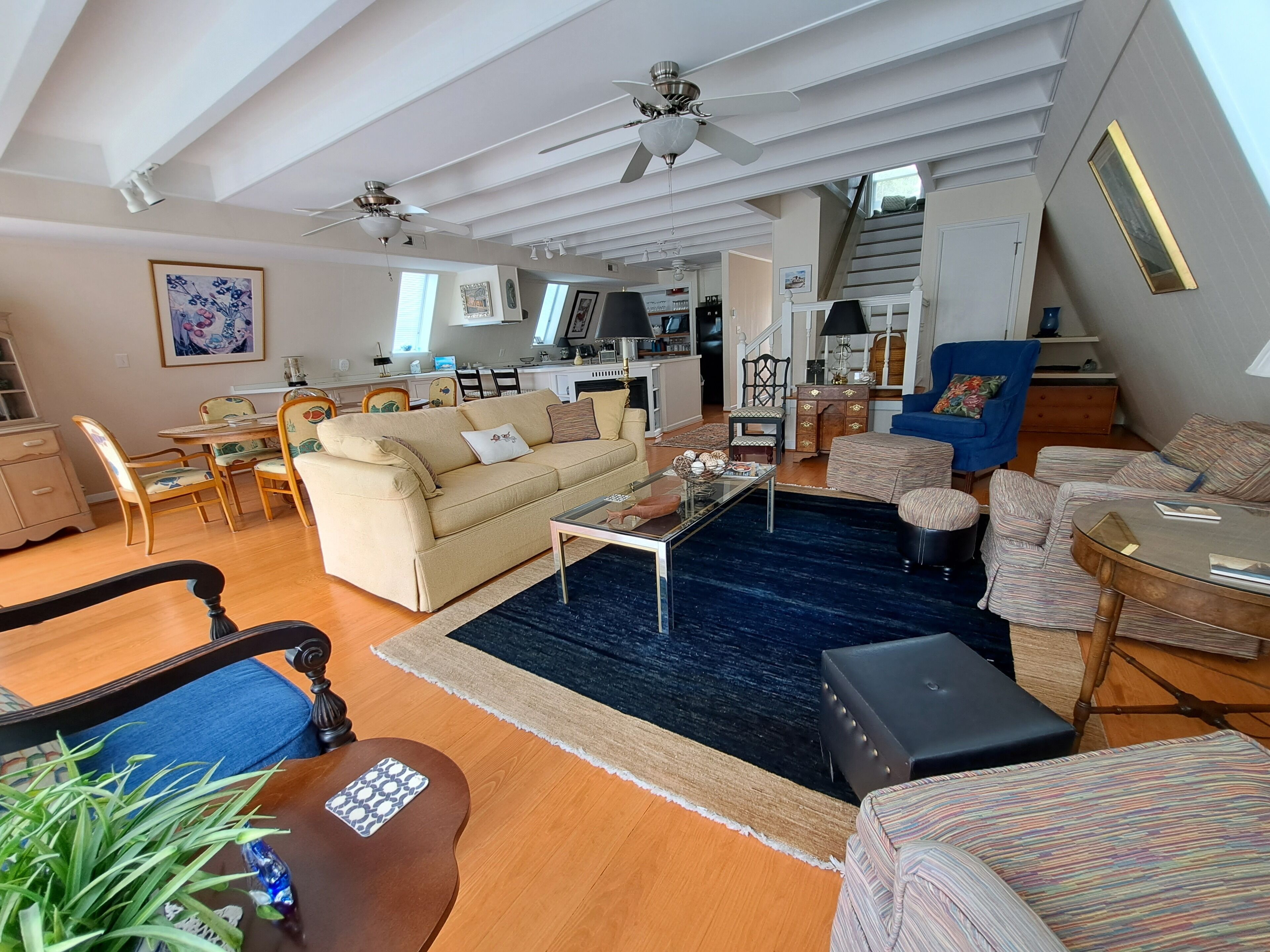 Beautiful Sound Side View