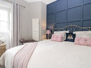 1 bedroom, individually decorated, individually furnished, free WiFi - Cartmel Flat (Grange-over-Sands)
