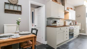 Fridge, dishwasher, electric kettle, toaster