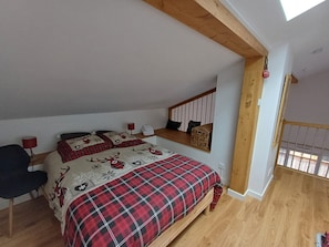 2 chambres, fer et planche à repasser