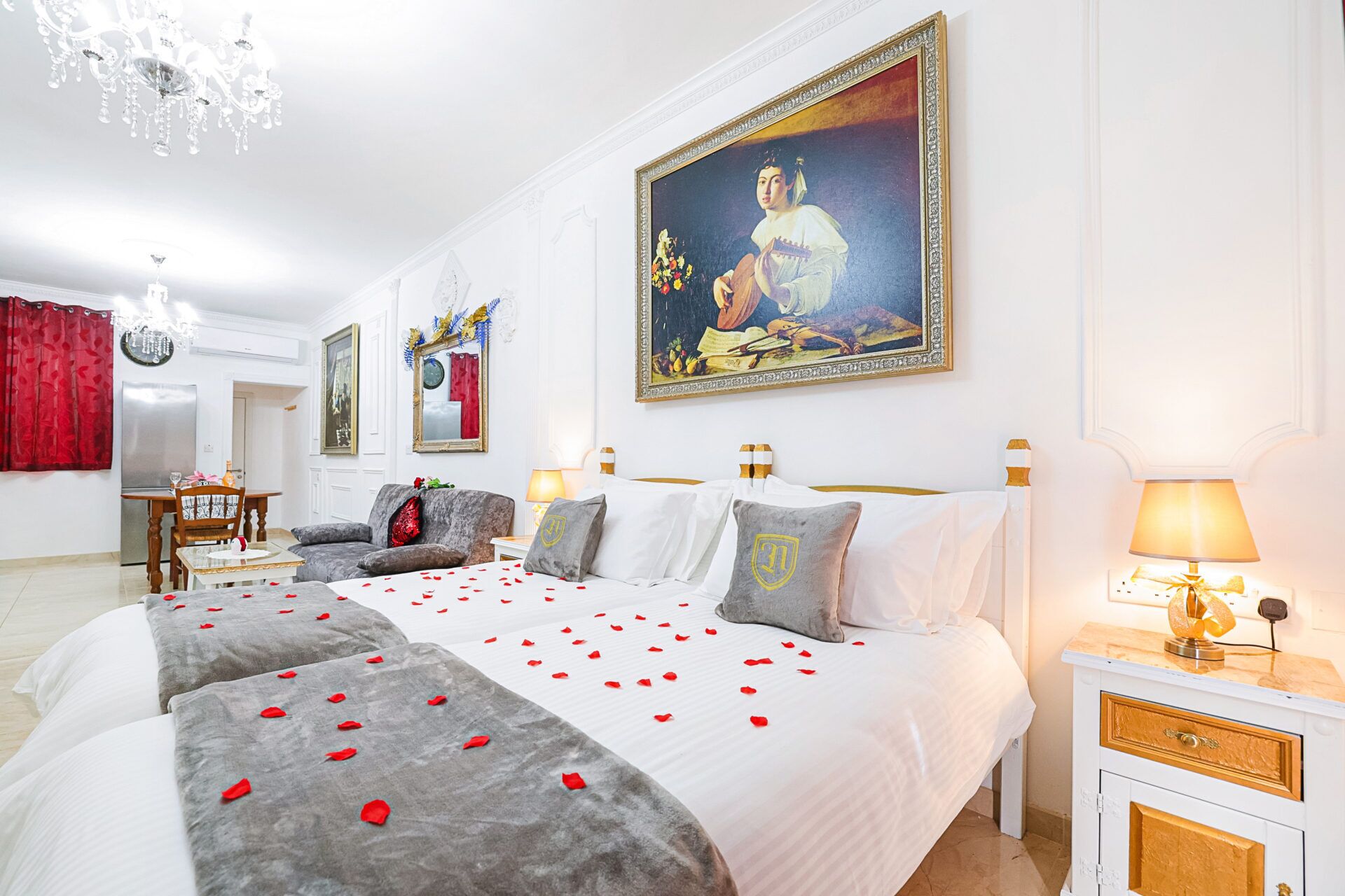 1 makuuhuone, silitysrauta/-lauta