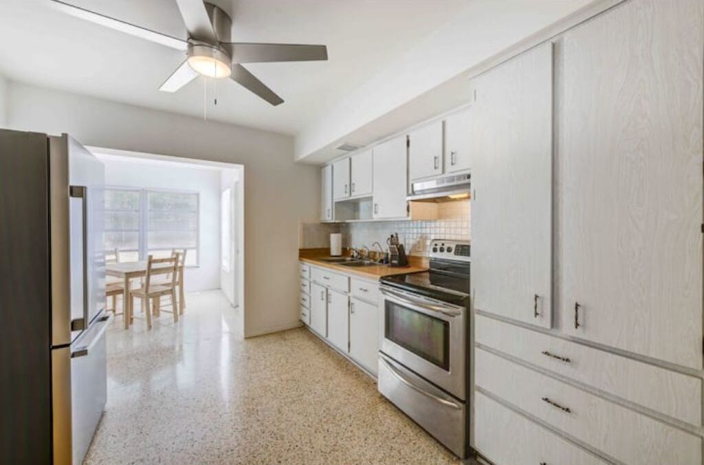 Pet friendly new port richey home