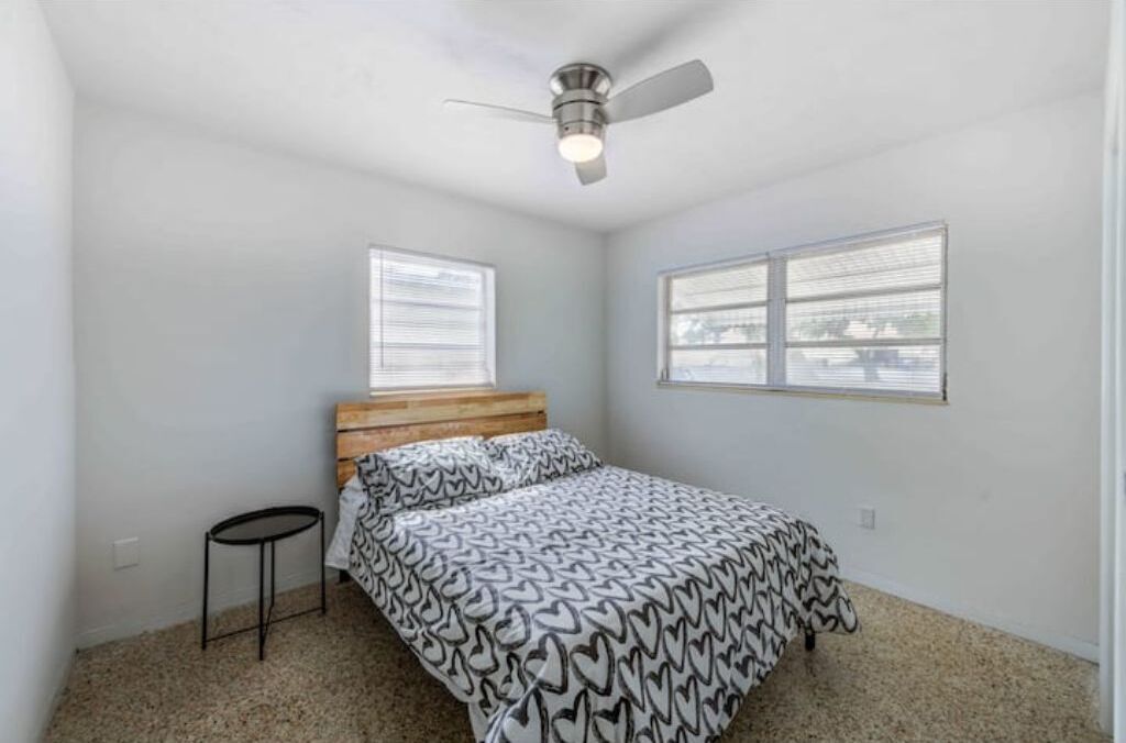 Pet friendly new port richey home