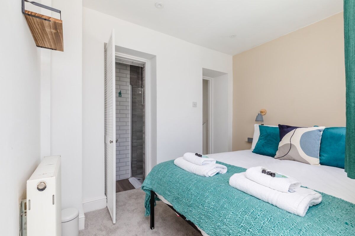 Brunswick- stylish 1 bedroom apartment