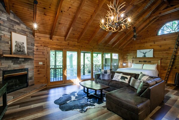 Smart-tv en een open haard