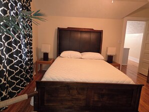 5 slaapkamers, een strijkplank/strijkijzer, gratis wifi, beddengoed