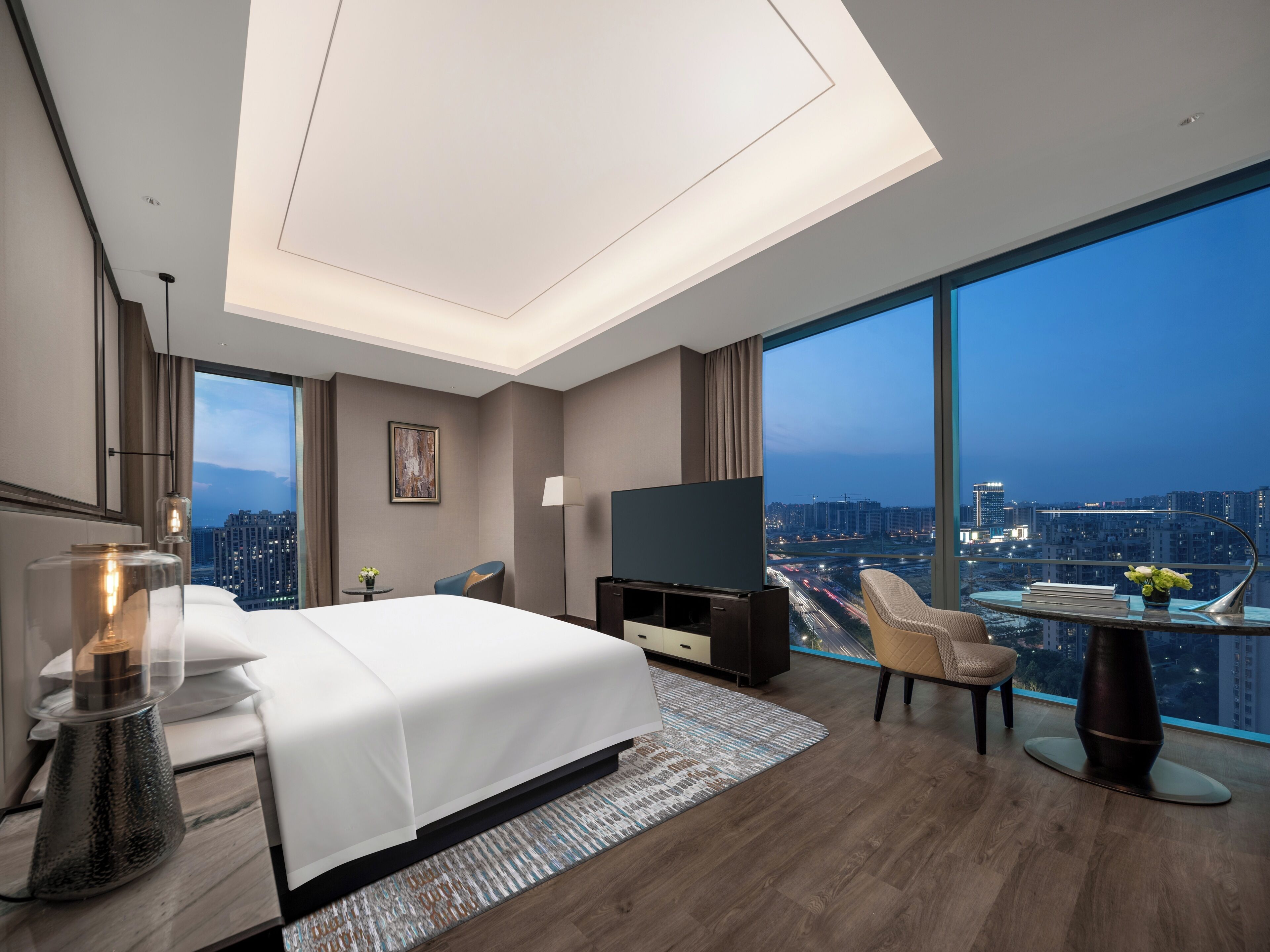 Premium bedding, down duvets, minibar, in-room safe