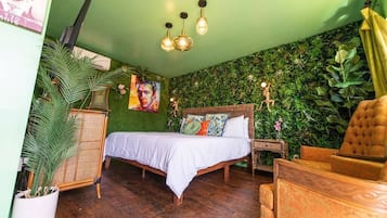 10 dormitorios, tabla de planchar con plancha, wifi y ropa de cama