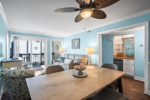 Interior - Pelican's Watch Unit 210 - Ocean view (Myrtle Beach)