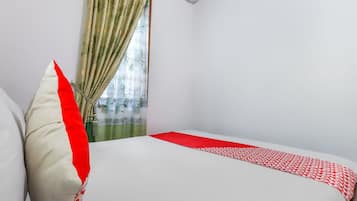 Desk, bed sheets