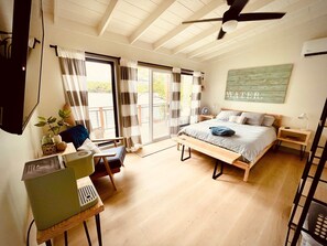 4 makuuhuonetta, ilmainen Wi-Fi, vuodevaatteet