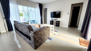 Comfort Villa | Living area - Mountain View Village The Boutique (Cha-am)