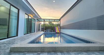 Mountain View Village The Boutique