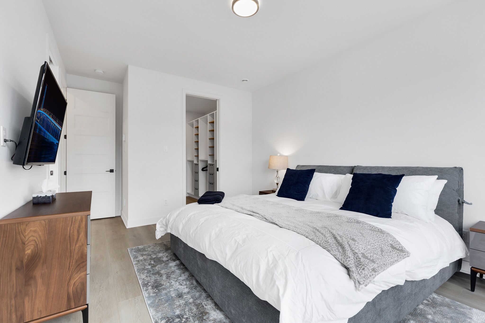 Beautiful Townhome with a spa