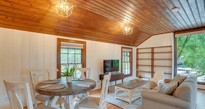 Cozy Shreveport Vacation Rental: 4 Mi to Downtown!