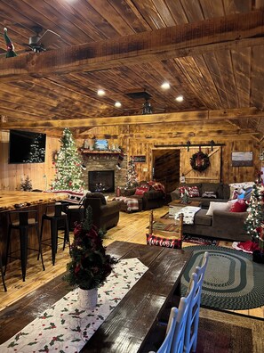 Interior - Newly Renovated Rustic Adirondack Bunkhouse (Indian Lake)