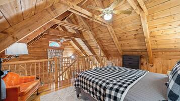 2 soverom, strykejern/-brett, wi-fi (inkludert) og sengetøy