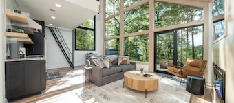 The Wagoner Cabin, Hot Tub, In the Trees Resort
