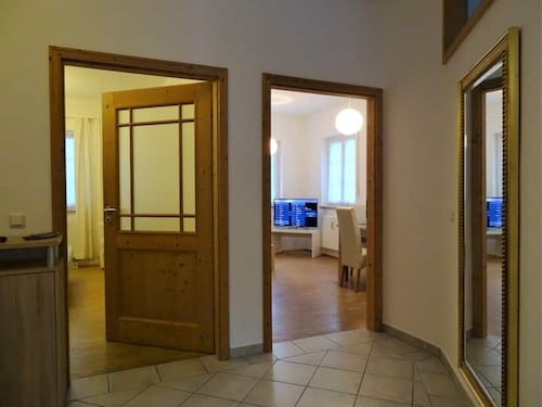 Exclusive Lindenhof vacation apartment in Holzkirchen