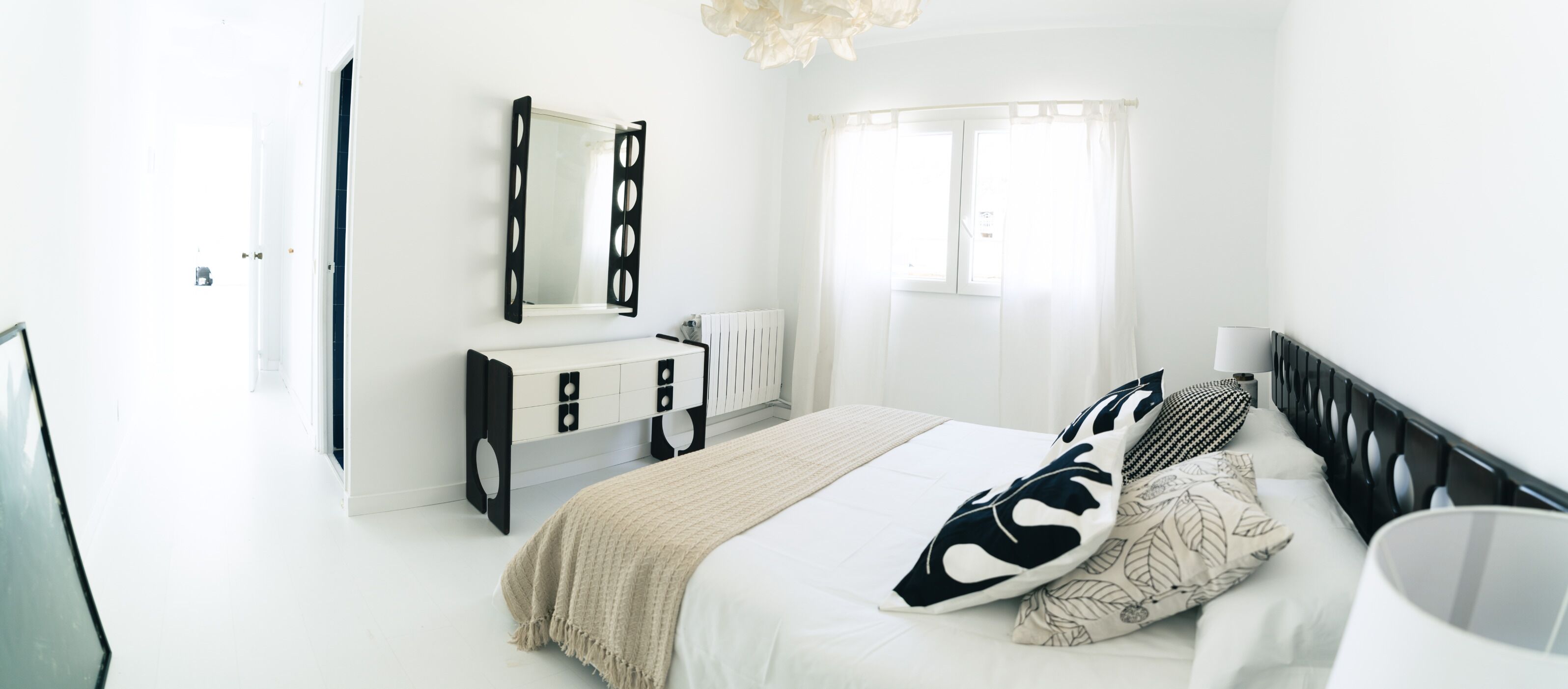 Casablanca: Villa de Diseño en La Cabrera, Madrid