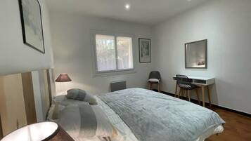 2 chambres, fer et planche Ă repasser, lit parapluie, Wi-Fi