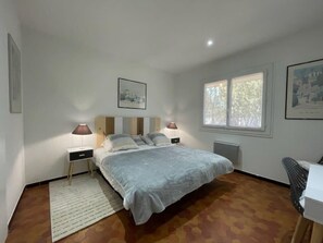 2 室のベッドルーム、アイロン / アイロン台、旅行用ベビーベッド、WiFi