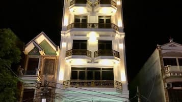 Mặt tiền nơi lưu trú